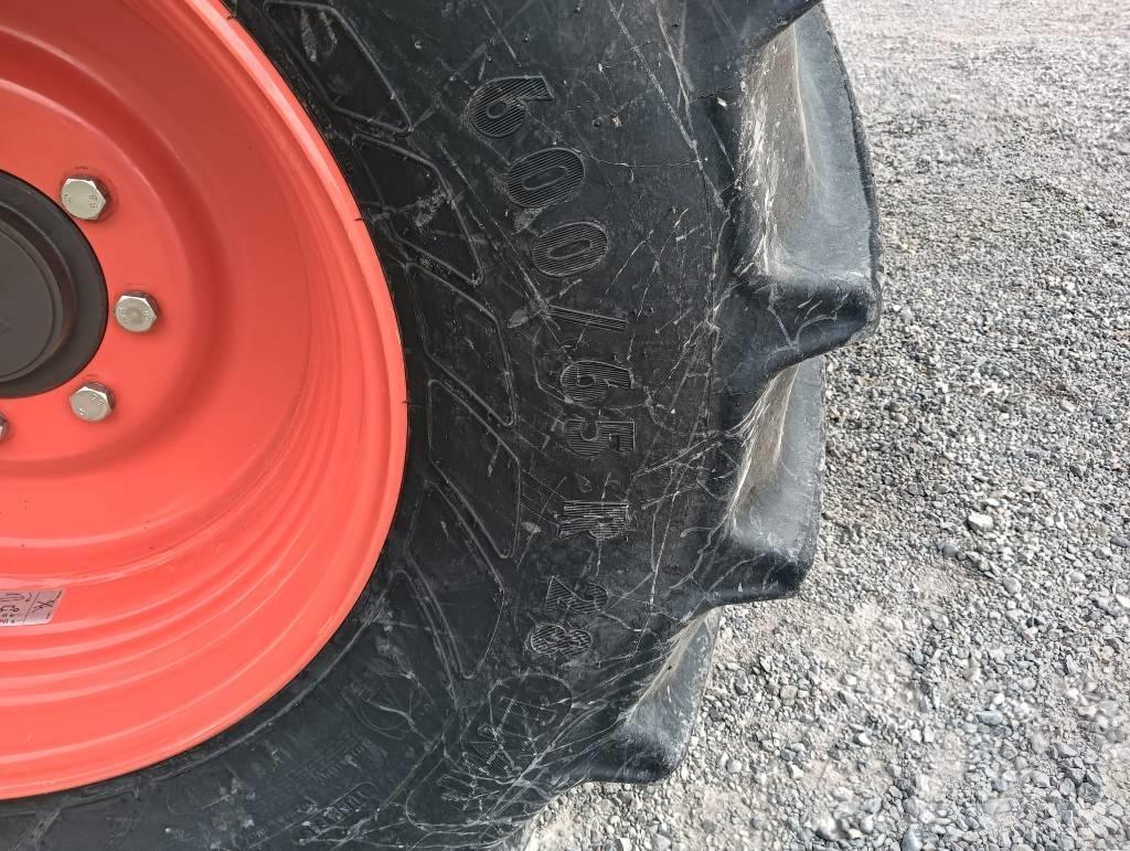 CLAAS TRION 750 Θεριζοαλωνιστικές μηχανές