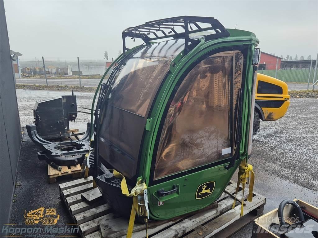 John Deere 1270G Καμπίνες και εσωτερικό