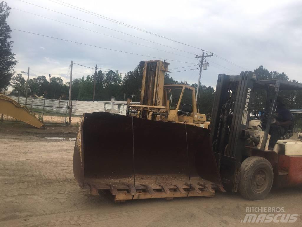 CAT loader Κουβάδες