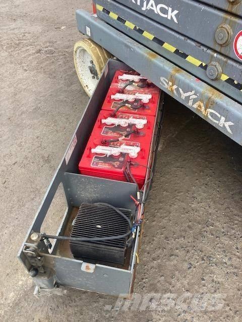 SkyJack SJ III 3226 Ανυψωτήρες ψαλιδωτής άρθρωσης