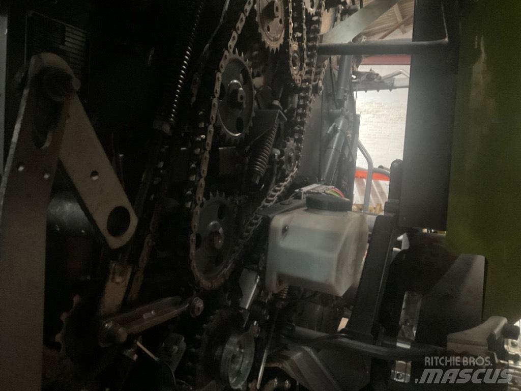 CLAAS Uniwrap 455 Πρέσες κυλινδρικών δεμάτων