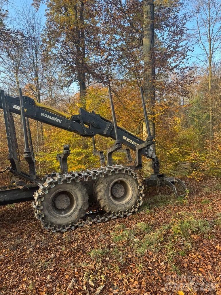 Komatsu 875 Μεταφορείς ξυλείας