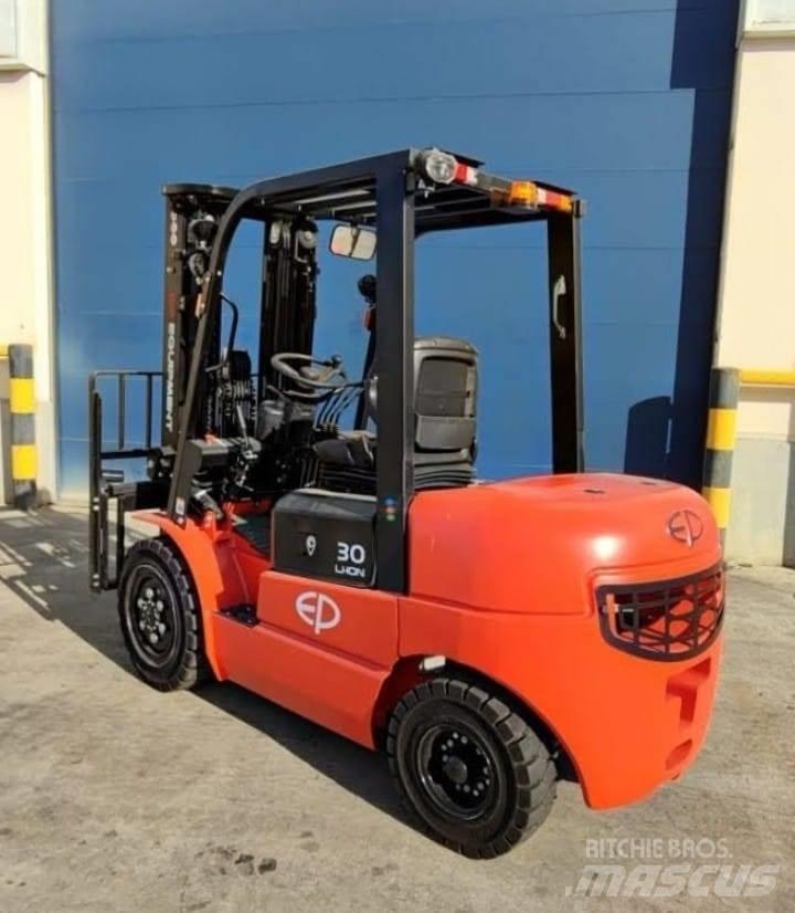 EP EQUIPMENT EFL302 Ηλεκτρικά περονοφόρα ανυψωτικά κλαρκ