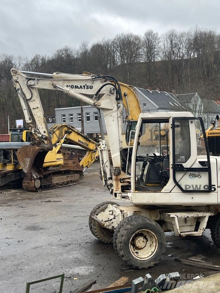 Komatsu PW 95 Εκσκαφείς με τροχούς - λάστιχα