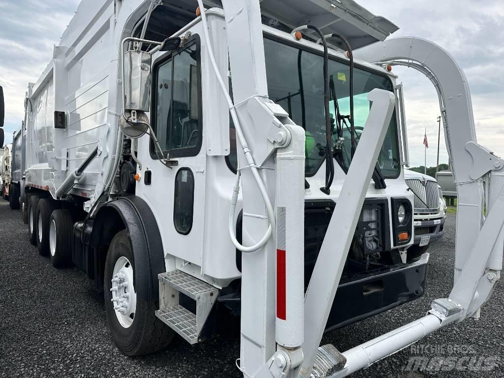 Mack MRU613 Απορριμματοφόρα