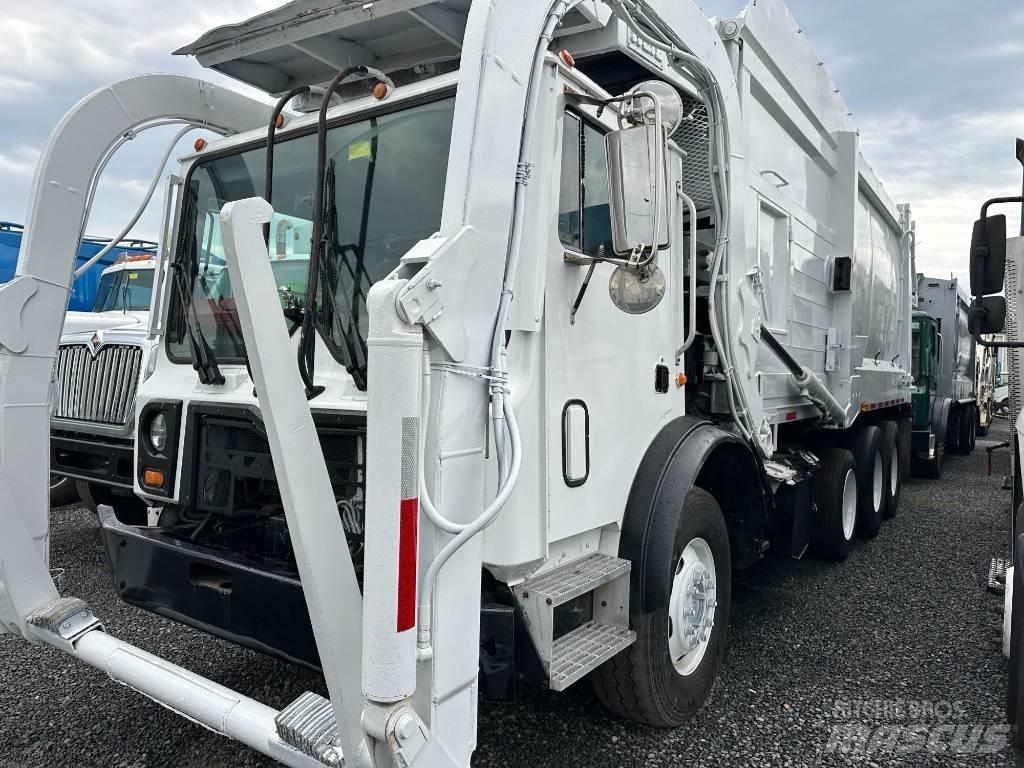 Mack MRU613 Απορριμματοφόρα