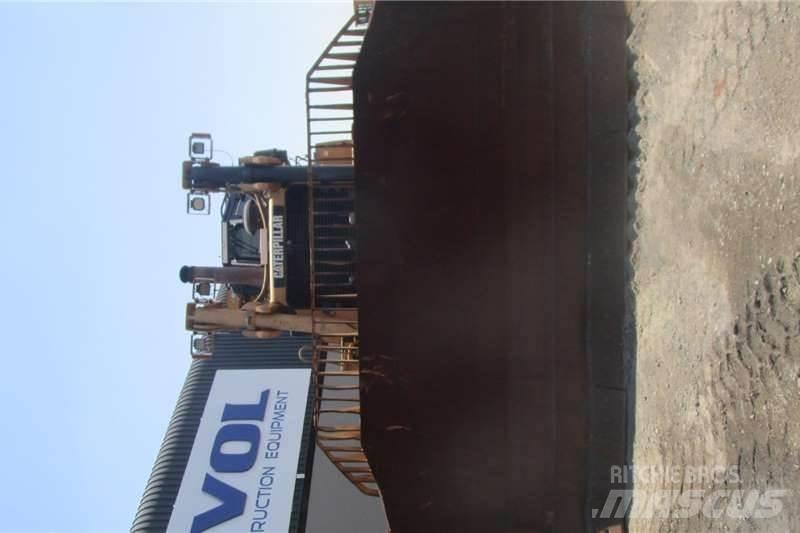CAT D9T Μπουλντόζες με ερπύστριες