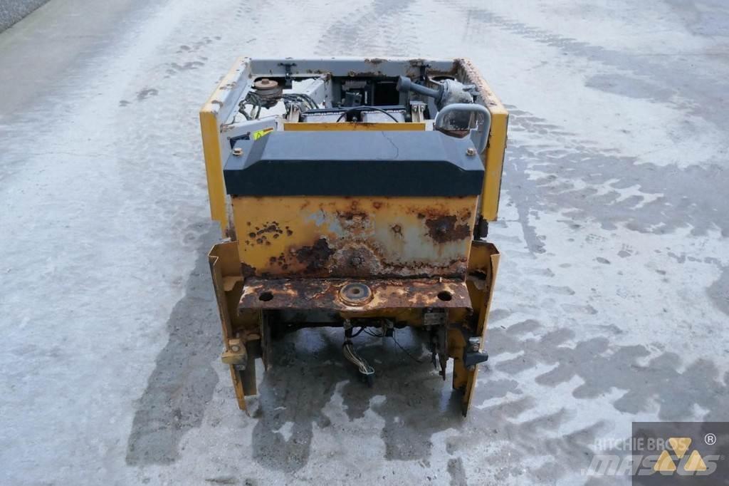 CAT 220-2800 Καμπίνες και εσωτερικό