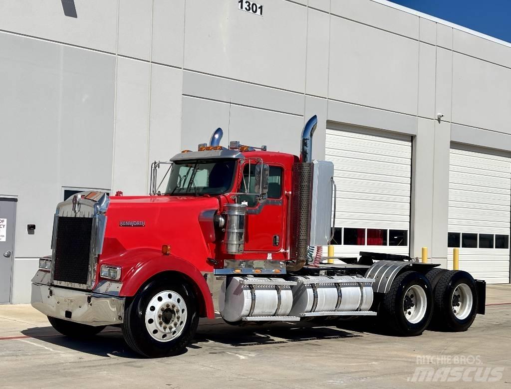Kenworth W 900 Τράκτορες