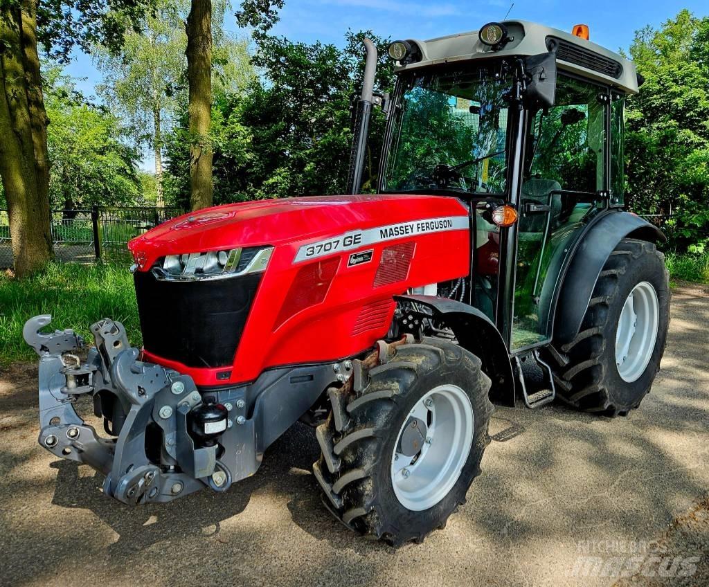 Massey Ferguson 3707 Τρακτέρ