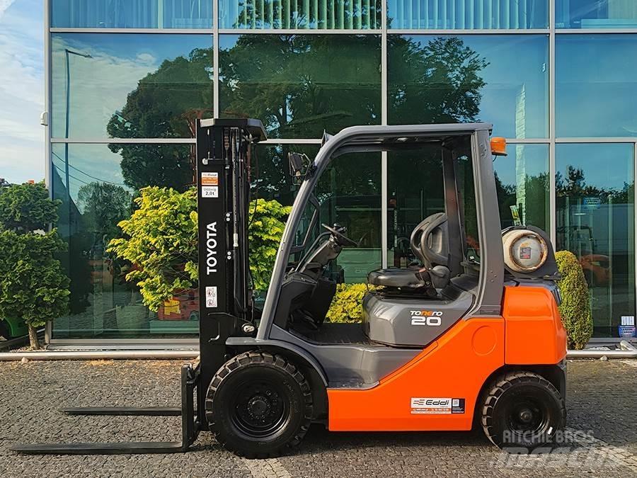 Toyota 02-8FGF20 Περονοφόρα ανυψωτικά κλαρκ με φυσικό αέριο LPG