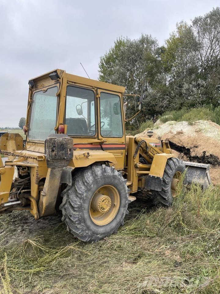 Hydrema 807 Εκσκαφείς Φορτωτές τύπου JCB