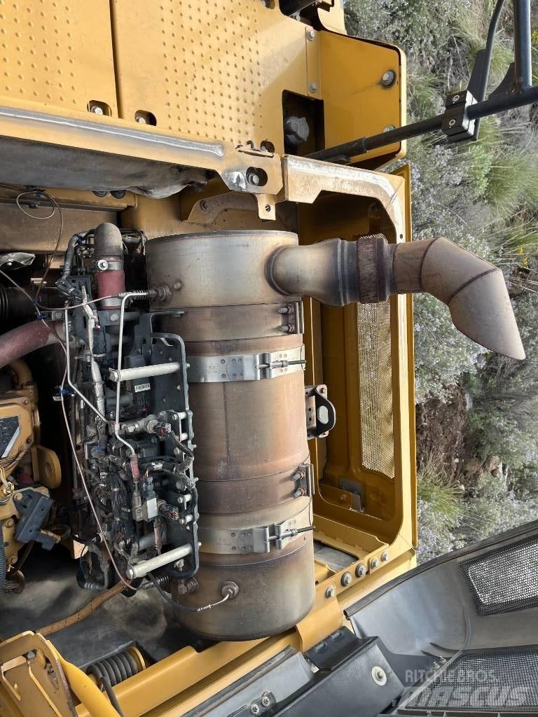 CAT 329 E Εκσκαφείς με ερπύστριες