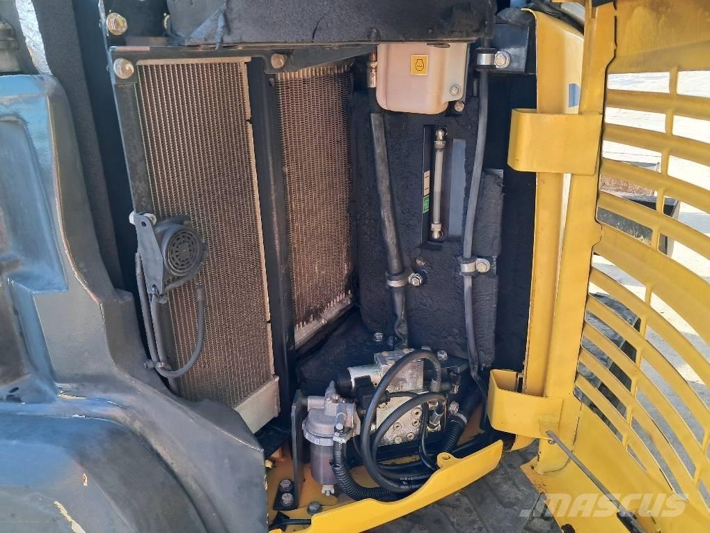 Komatsu PC50MR-2 Εκσκαφάκι (διαβολάκι) < 7t