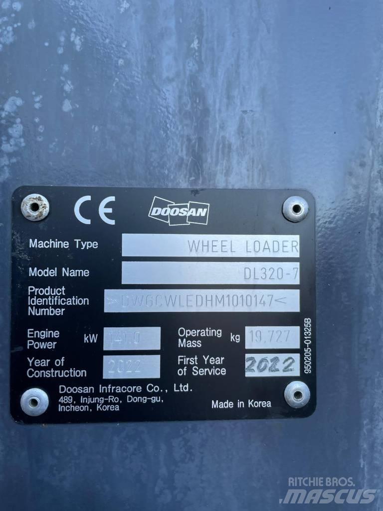 Doosan DL 320-7 Φορτωτές με λάστιχα (Τροχοφόροι)