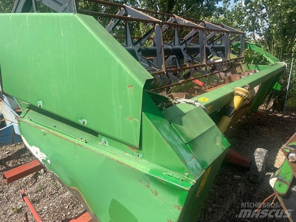 John Deere 2058 Θεριζοαλωνιστικές μηχανές