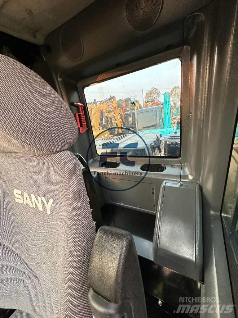 Sany SY 135 Εκσκαφείς με ερπύστριες