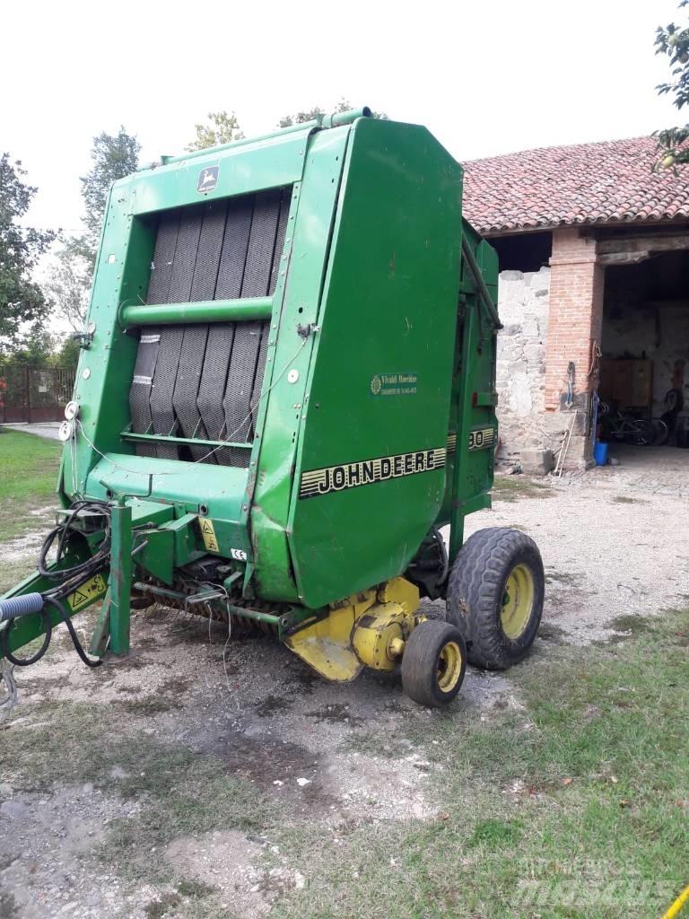 John Deere 590 Πρέσες κυλινδρικών δεμάτων