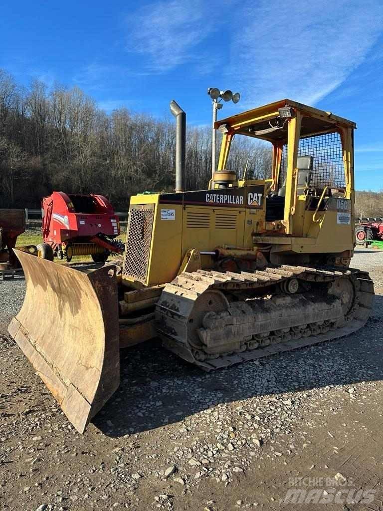 CAT D5C Μπουλντόζες με ερπύστριες