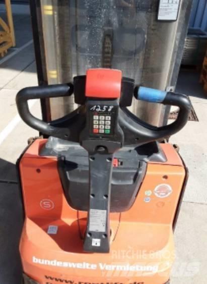 Toyota BT SWE 120L Χειροκίνητα παλετοφόρα
