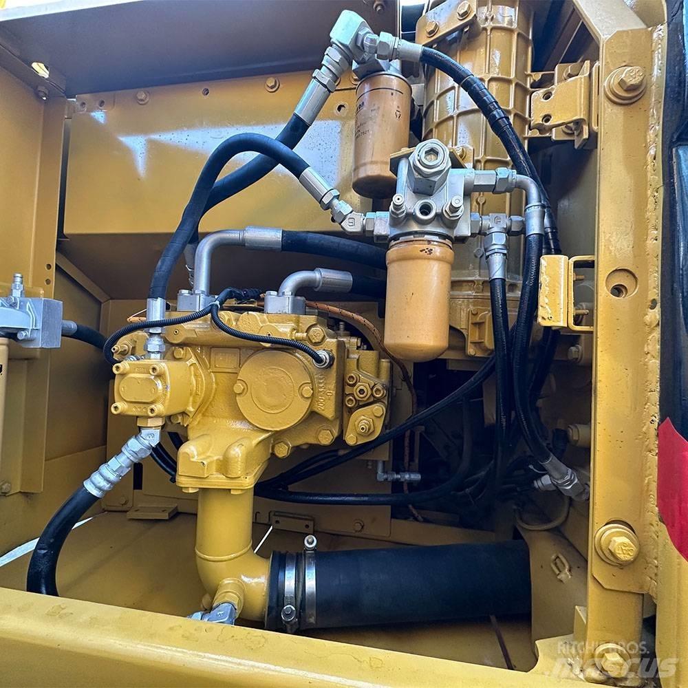 CAT 323 D Εκσκαφείς με ερπύστριες