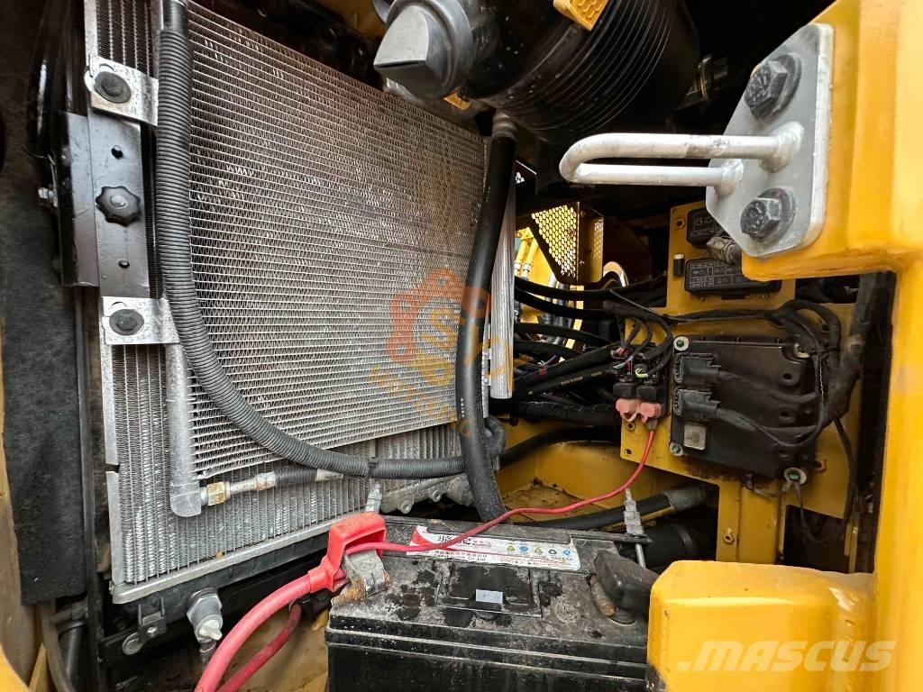 CAT 310 Εκσκαφείς με ερπύστριες