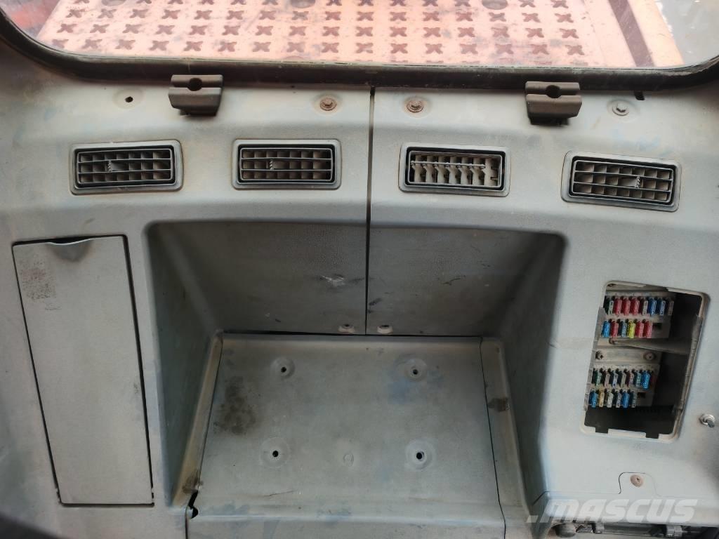Doosan DX 300 LC--9C Εκσκαφείς με ερπύστριες