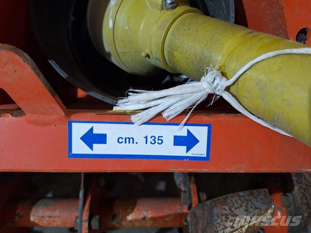 Kubota B2150 Χειρισμός Υλικών - Άλλα