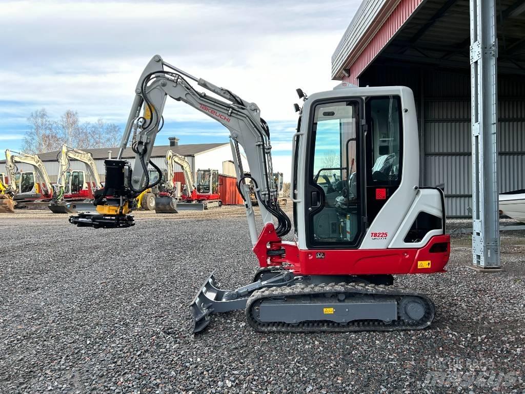 Takeuchi TB225 Εκσκαφάκι (διαβολάκι) < 7t