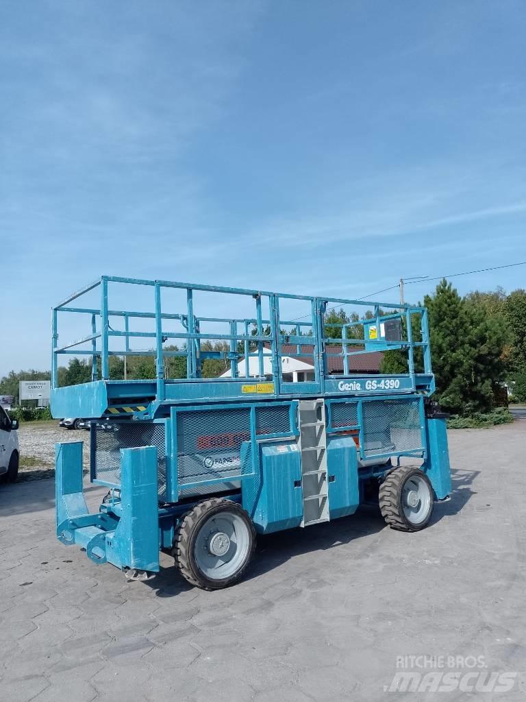 Genie 4390 Ανυψωτήρες ψαλιδωτής άρθρωσης