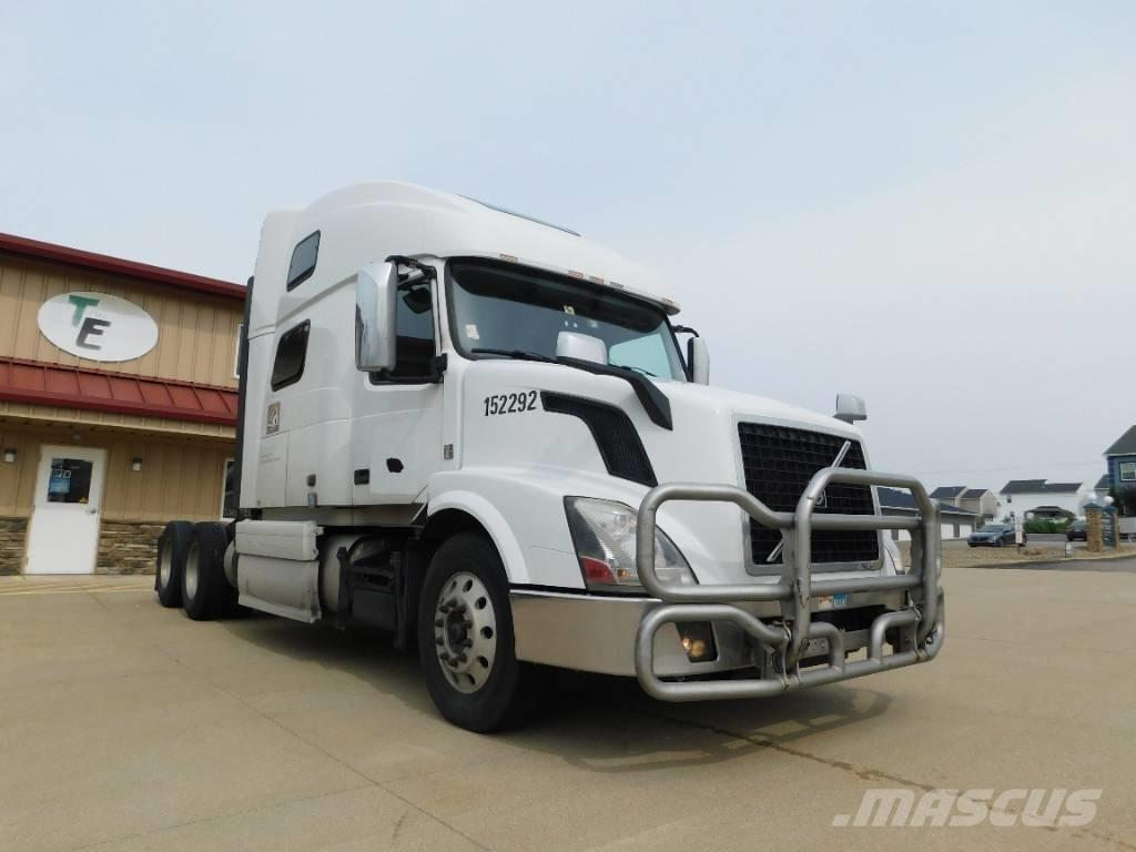 Volvo VNL Τράκτορες