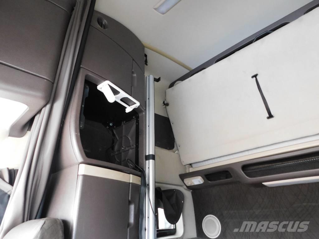 Volvo VNL Τράκτορες