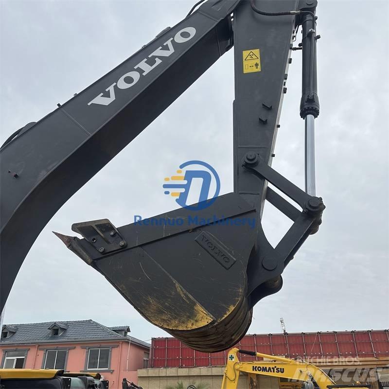 Volvo EC 240 Εκσκαφείς με ερπύστριες
