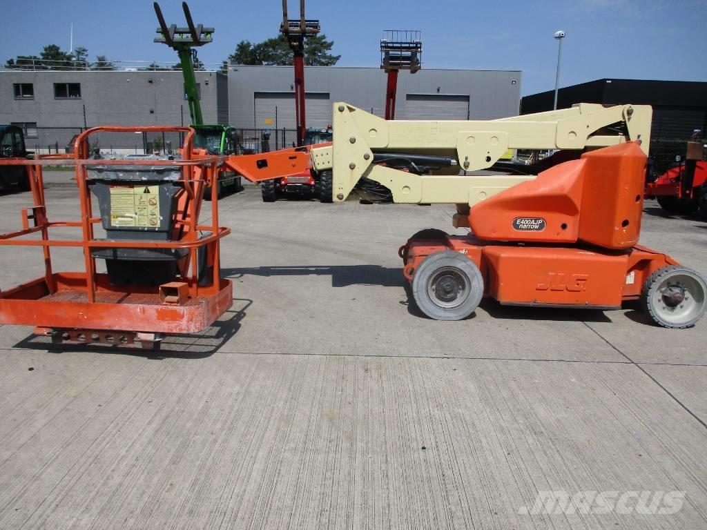 JLG E400 AJPN (687) Compact self-propelled boom lifts