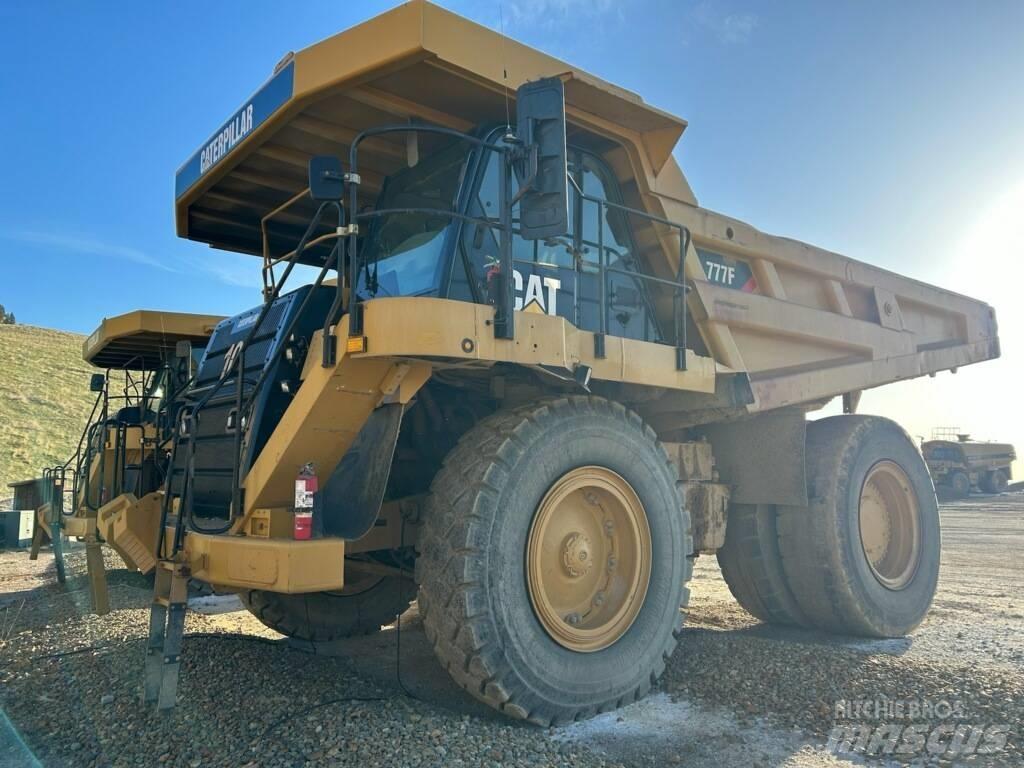 CAT 777F Σπαστό Dump Truck ADT