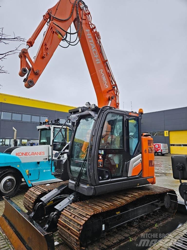 Hitachi ZX 135 US-7 Εκσκαφείς με ερπύστριες