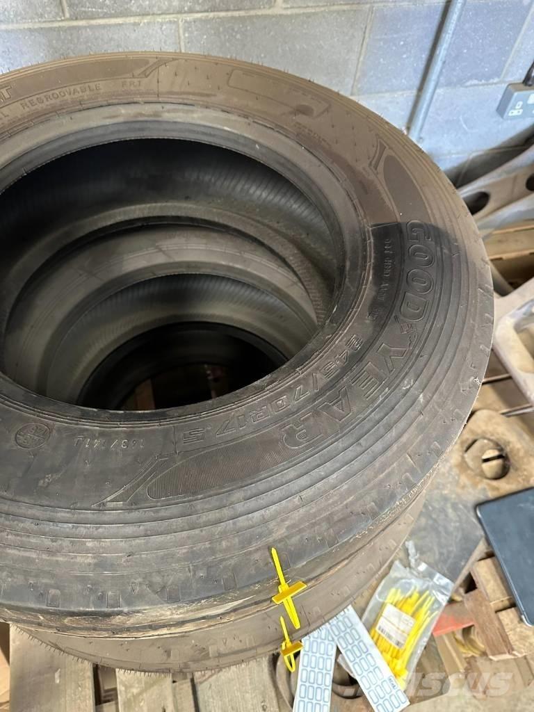 Goodyear 245/70R17 Ελαστικά και ζάντες