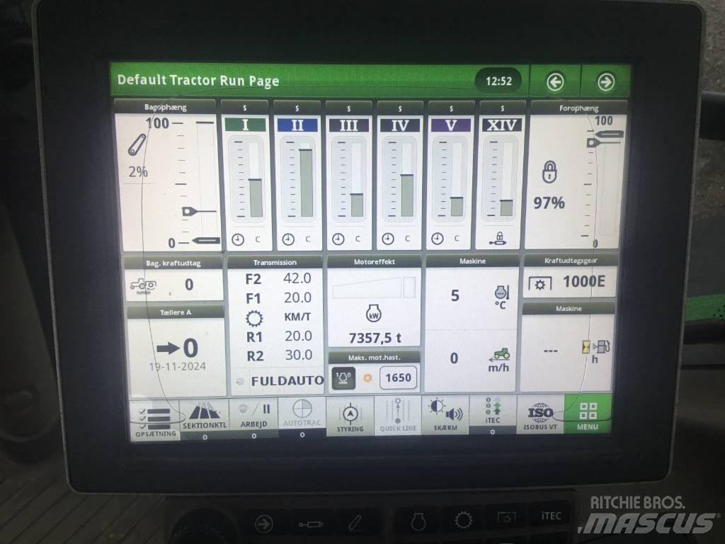 John Deere 6215 R Τρακτέρ