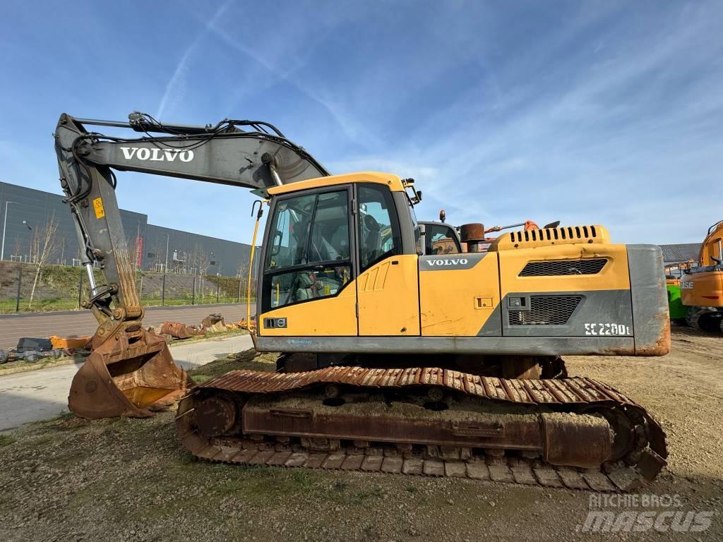 Volvo EC220DL Εκσκαφείς με ερπύστριες