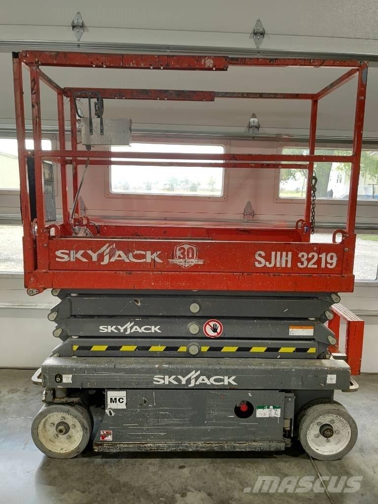 SkyJack SJ III 3219 Ανυψωτήρες ψαλιδωτής άρθρωσης