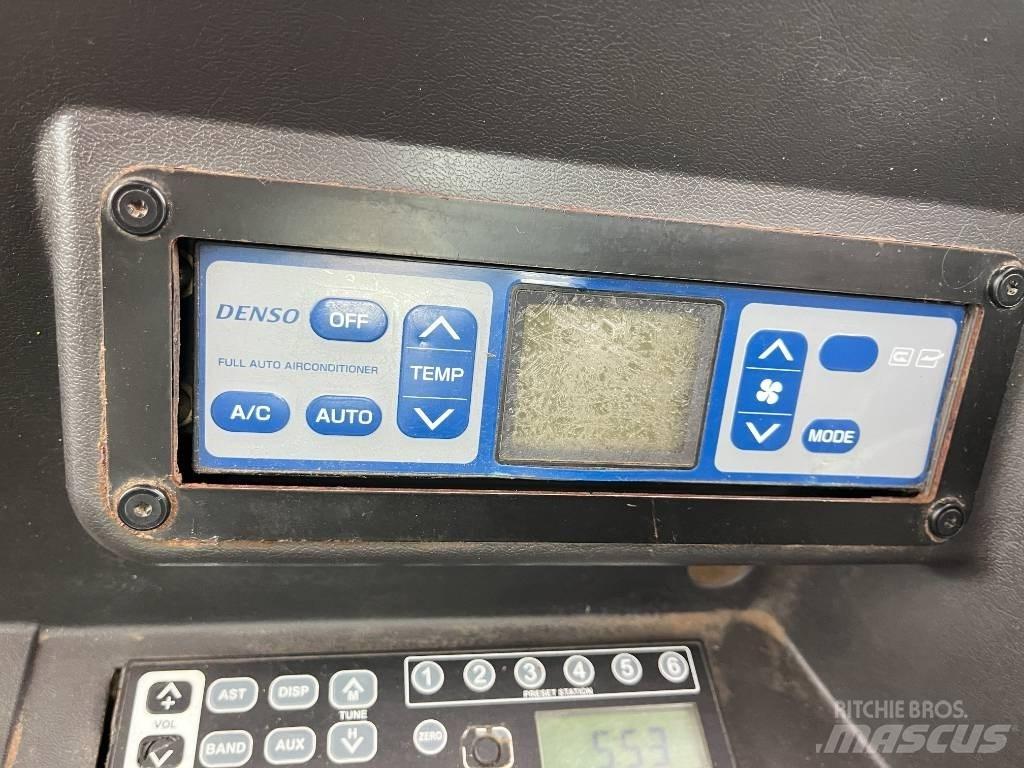 Takeuchi TB 295W Εκσκαφείς με τροχούς - λάστιχα