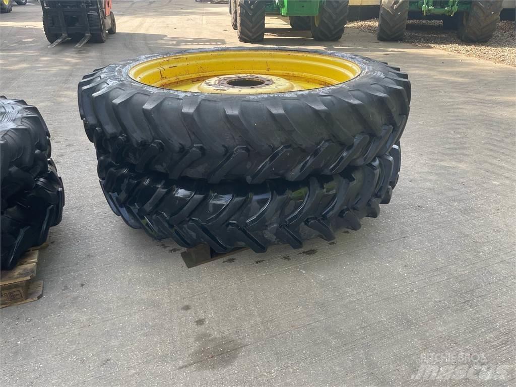  340/85R48 Ελαστικά και ζάντες