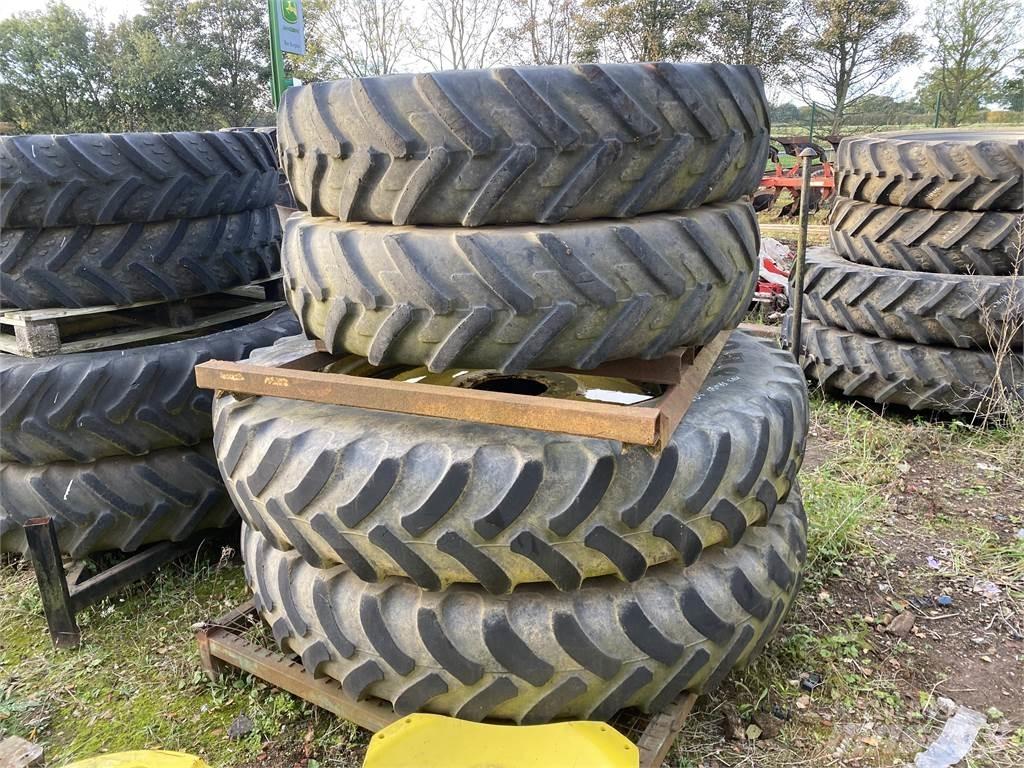  380/105R50 Ελαστικά και ζάντες