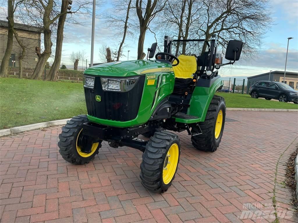 John Deere 2038R Τρακτέρ μικρών διαστάσεων