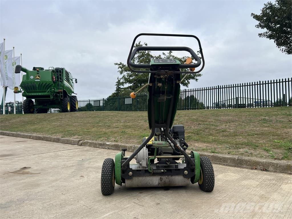 John Deere 220C Άλλα γεωργικά μηχανήματα