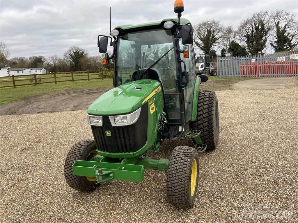 John Deere 4066R Τρακτέρ μικρών διαστάσεων