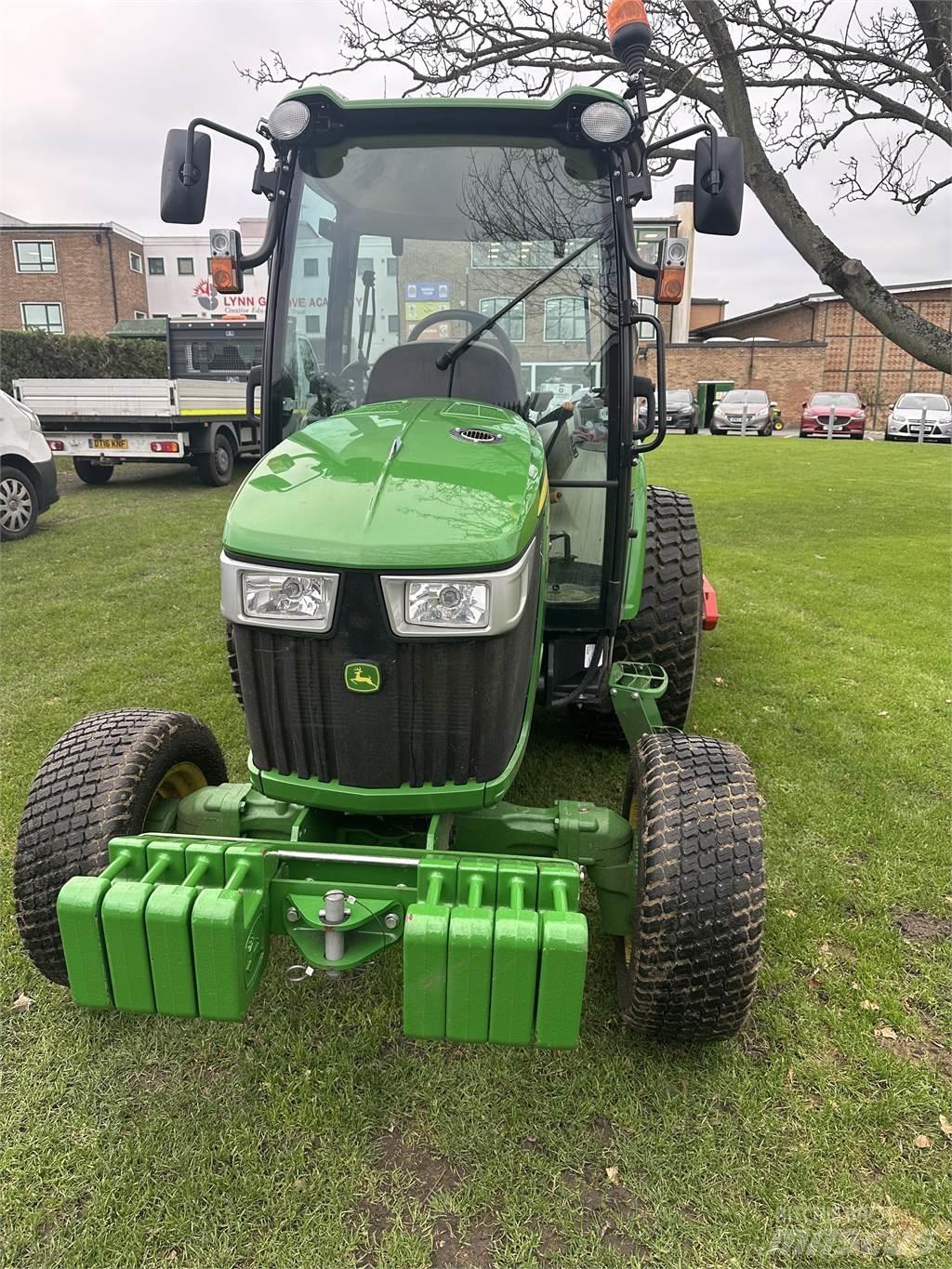 John Deere 4066R Τρακτέρ μικρών διαστάσεων