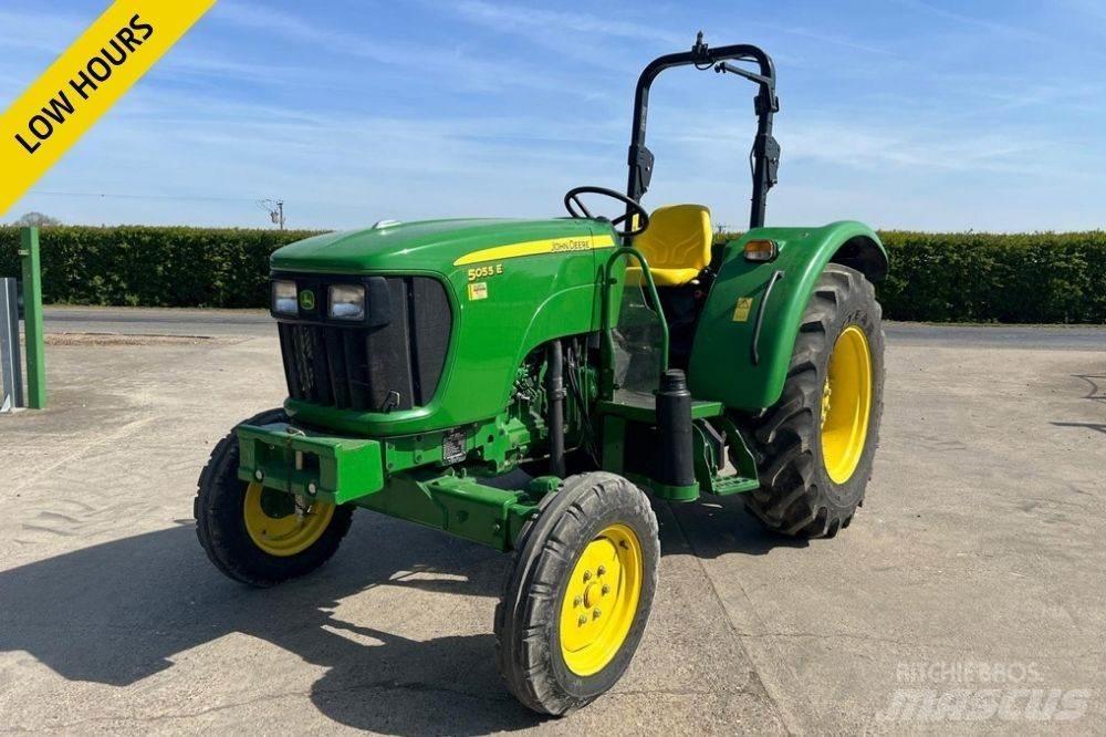 John Deere 5055E Τρακτέρ