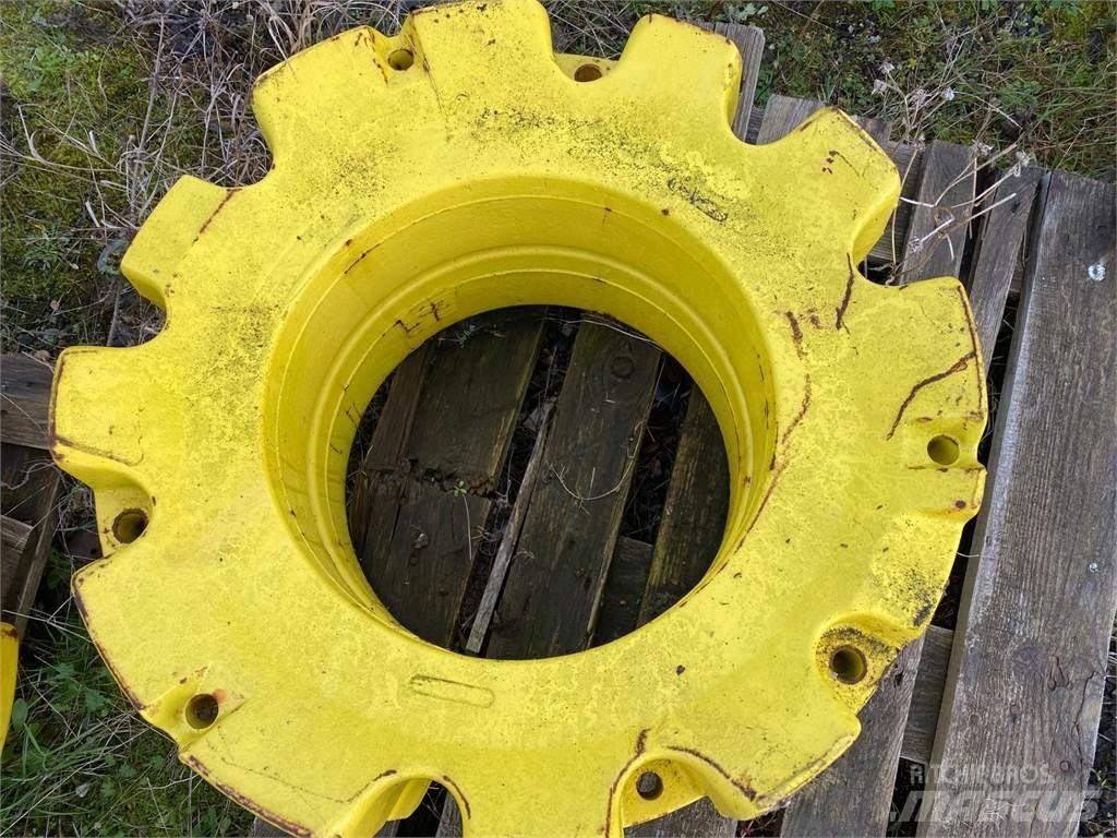 John Deere 600KG Ελαστικά και ζάντες