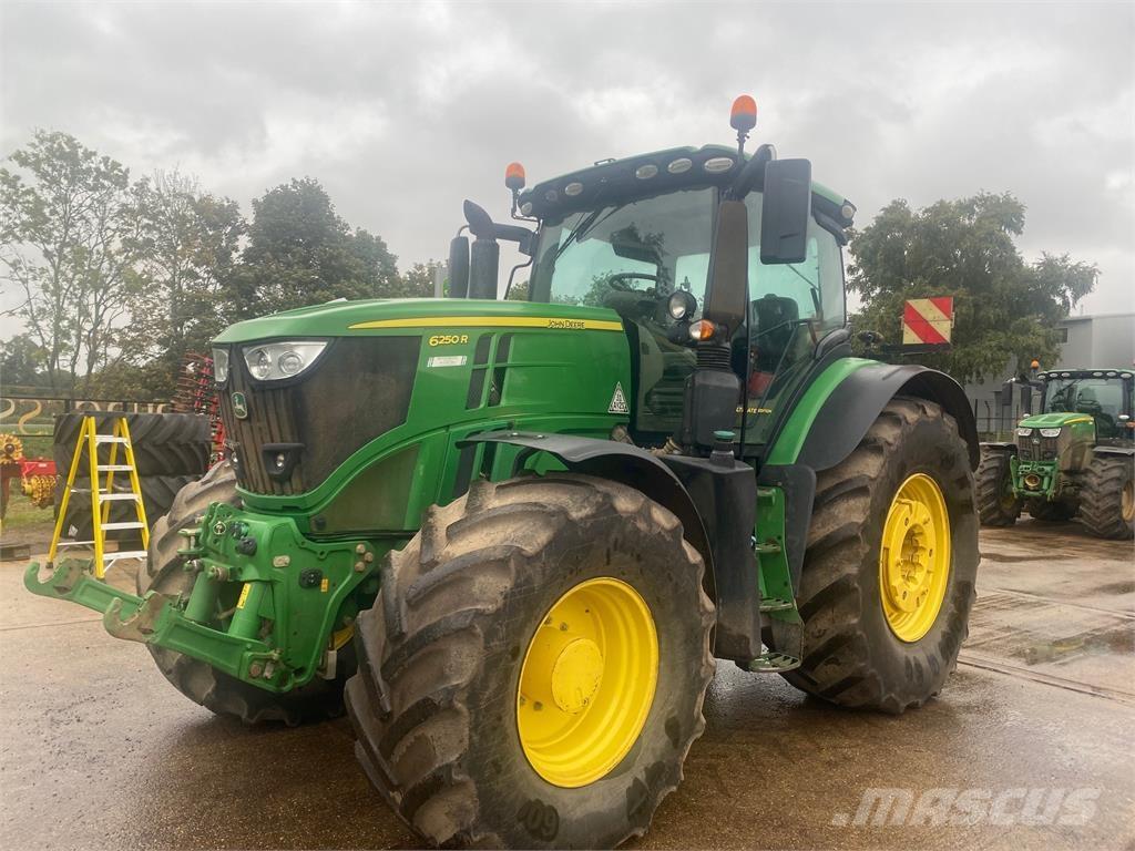 John Deere 6250R Τρακτέρ